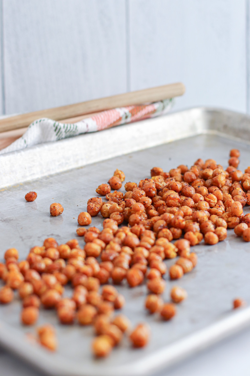 how to make your own roasted chickpeas the modern day girlfriend 