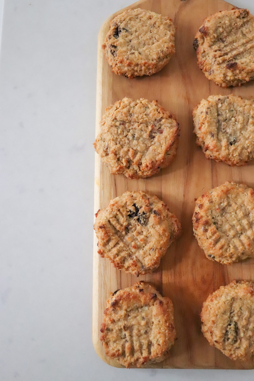 Flourless Cookies the modern day girlfriend 