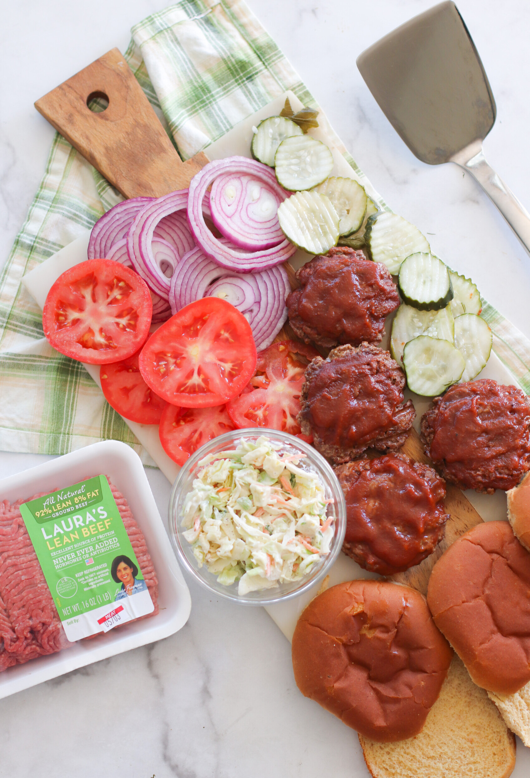 BBQ Burger with Creamy Slaw and Crunchy Pickles Laura lean the modern day girlfriend