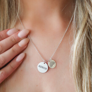 honor and hope necklace Arianna Salyards silpada the modern day girlfriend