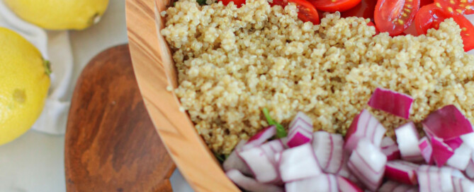 Greek Salad with Quinoa the modern day girlfriend